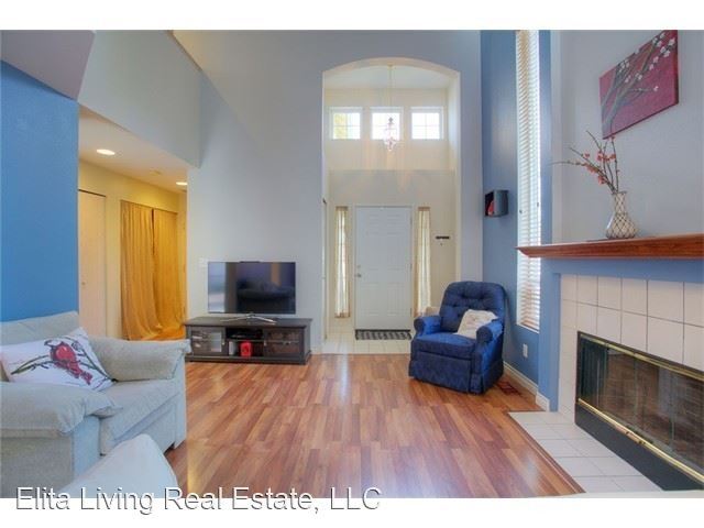 Building Photo - 3 br, 2.5 bath House - 23393 SE 248th St.