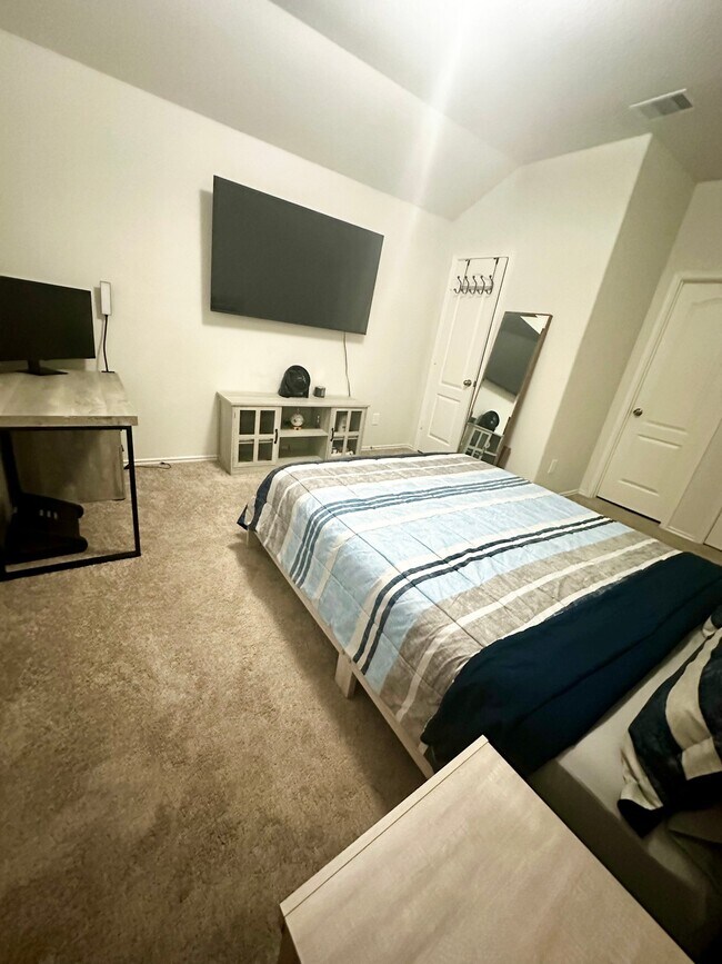 Foto del edificio - 1 Bollardpoint Ln