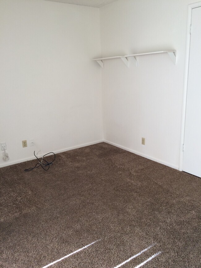 Dormitorio #2 - 1355 Bond St