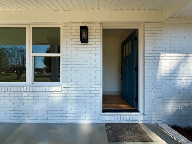 Foto del edificio - 105 Miller Ct