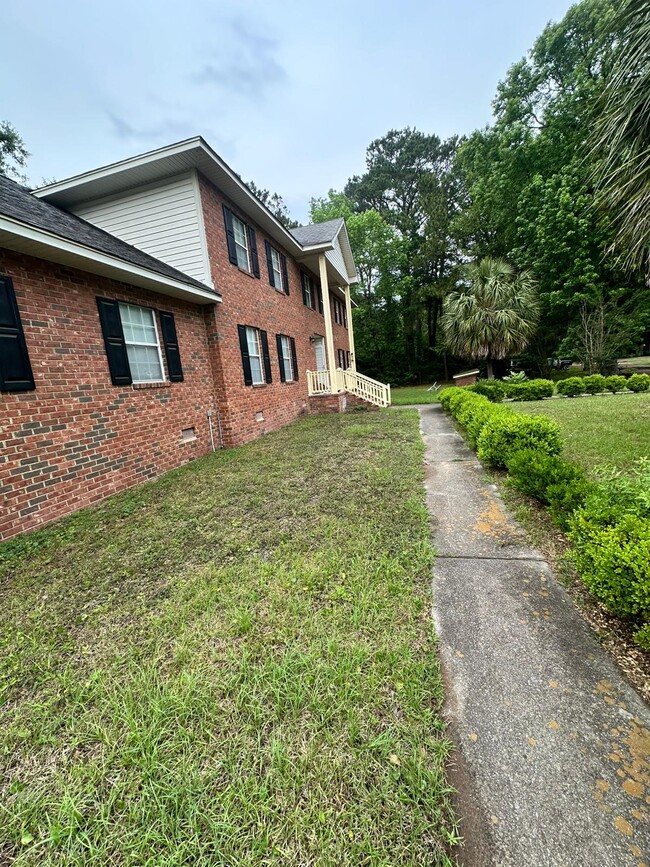 Building Photo - 2244 David Green Rd