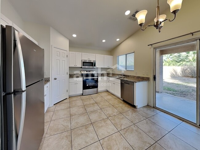 Foto del edificio - 31491 N Cactus Dr