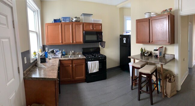 Building Photo - DePaul University 4 - Bedroom 2-Bath