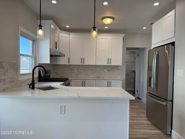 Building Photo - 1017 Grandview Ave