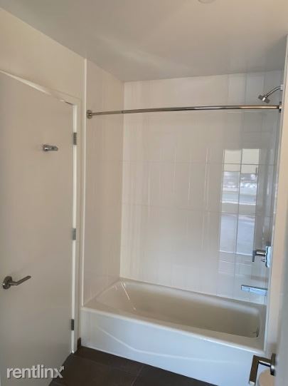 Building Photo - 1 br, 1 bath Apartment - 71 Guest St