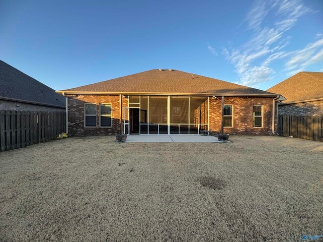 Foto del edificio - 5006 River Birch Ln