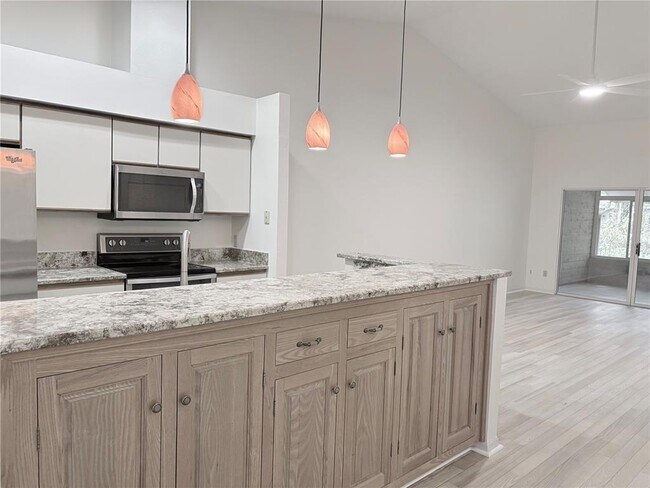 Foto del edificio - 920 NW 124th Dr