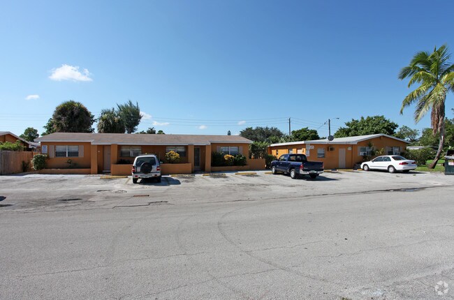 Building - 240-290 NW 40th St