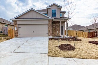 Building Photo - 15401 Summer Ray Dr