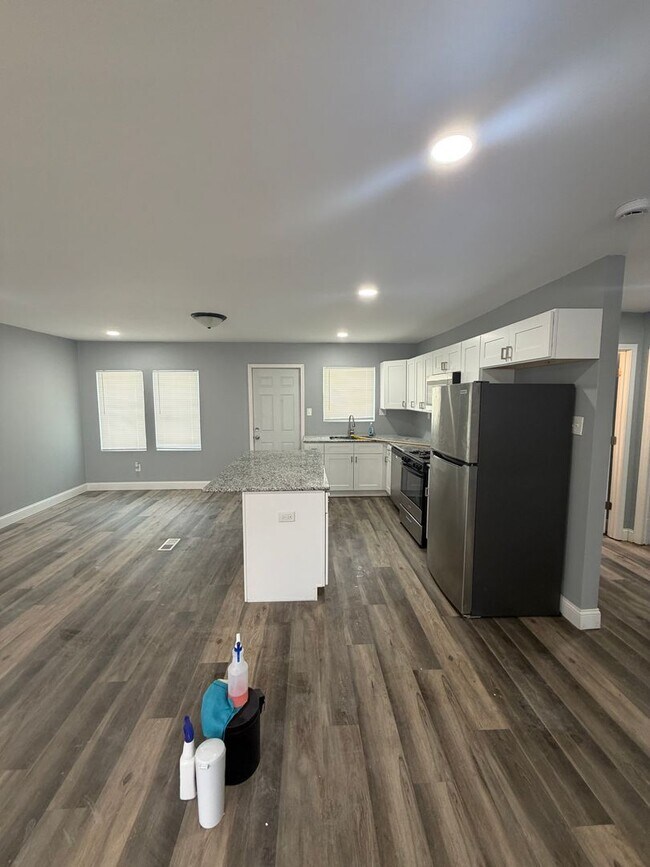 Foto del edificio - Move in Ready