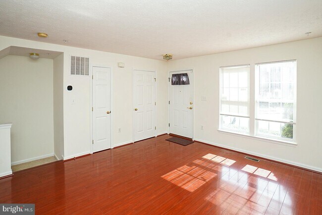 Foto del edificio - 2541 Blue Water Blvd