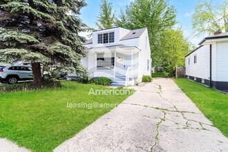 Building Photo - 23790 Tuscany Ave