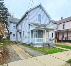 Building Photo - 138 Poplar St