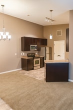 Building Photo - 6421 Brookfield Ct Dr