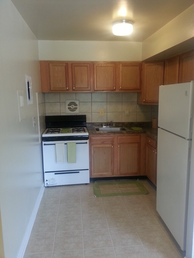 Lilly Garden Apartments - Lanham Md Apartmentscom