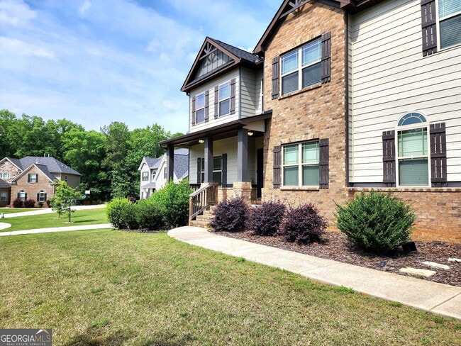 Building Photo - 525 Twelve Oaks Dr