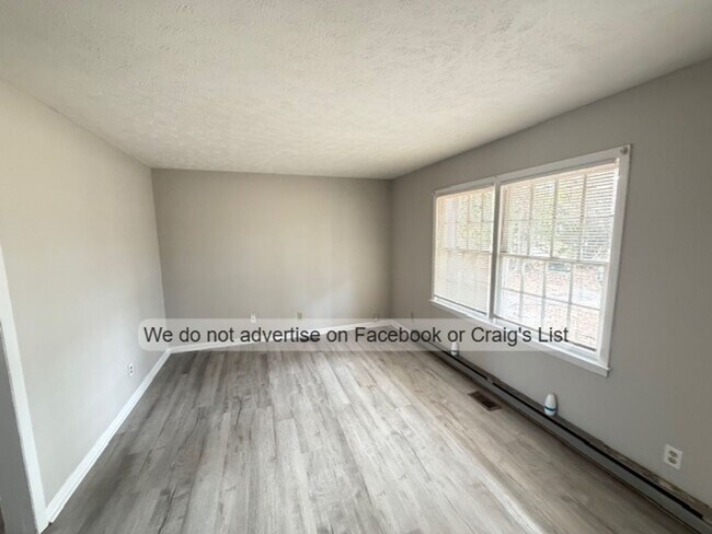 Building Photo - Arran Hills- Pawling Court