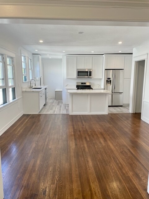Foto principal - 1412 N Formosa Ave
