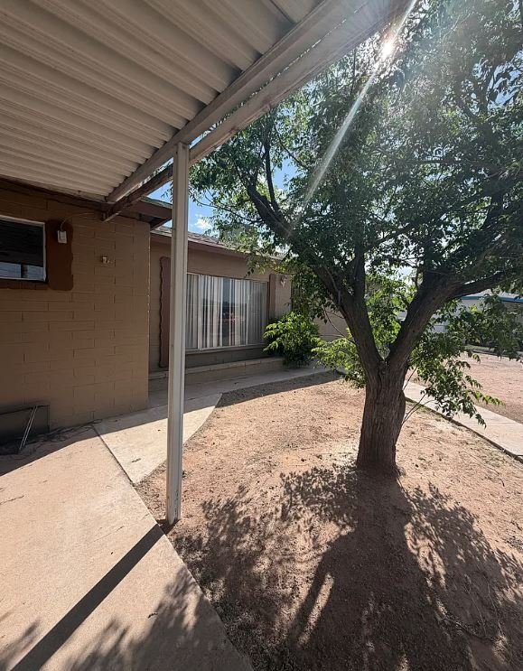 Foto del edificio - 909 W Milton St