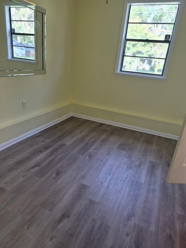 Foto del edificio - 2552 Treemont St