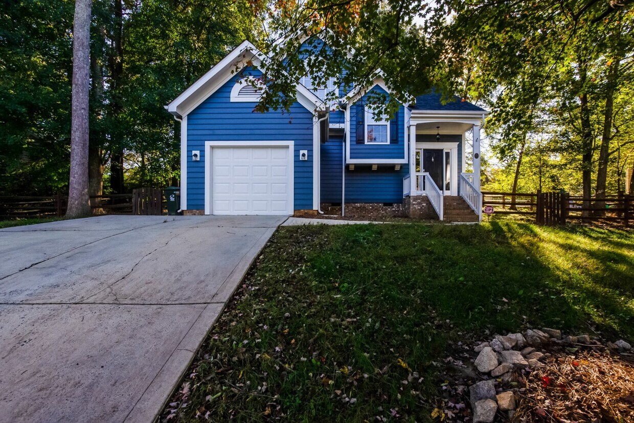 Primary Photo - 16119 Amber Field Dr