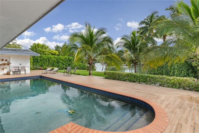 Foto del edificio - 6880 SW 126th Ter