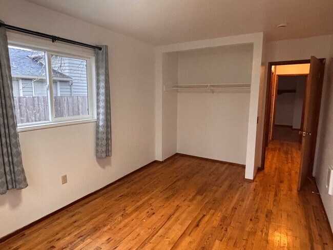 Foto del edificio - South Corvallis 2 Bedroom Home with Fenced Yard!