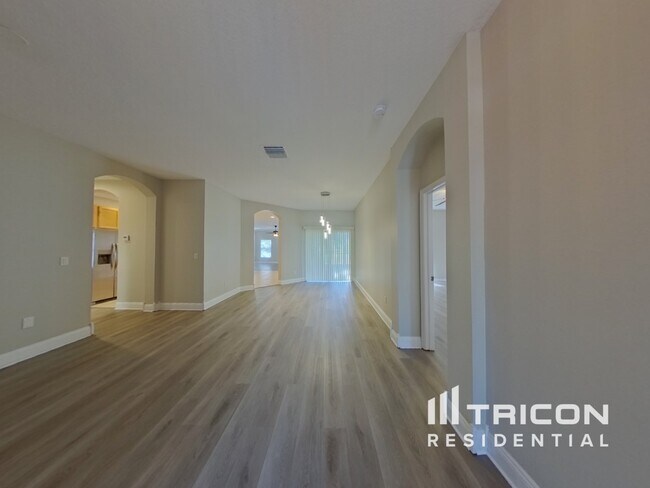 Foto del edificio - 1421 Emerald Hill Way
