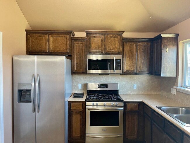 Building Photo - 3 br, 2 bath House - 513 SW 43rd St.