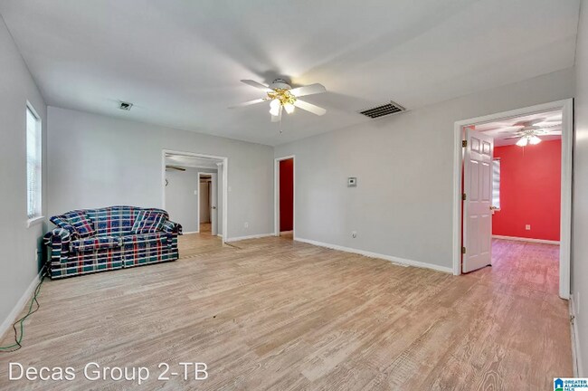 Building Photo - 5 br, 3 bath House - 3730 Council Ave