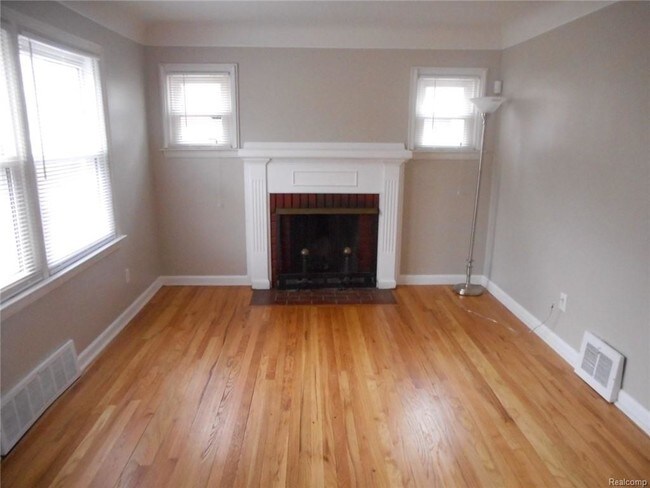 Foto del edificio - 22811 Nancy Ave