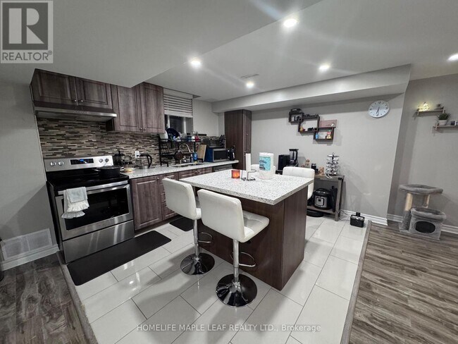 Photo du bâtiment - 10 Templeton Ct