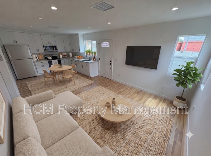 856–858 W 47th St - 856–858 W 47th St