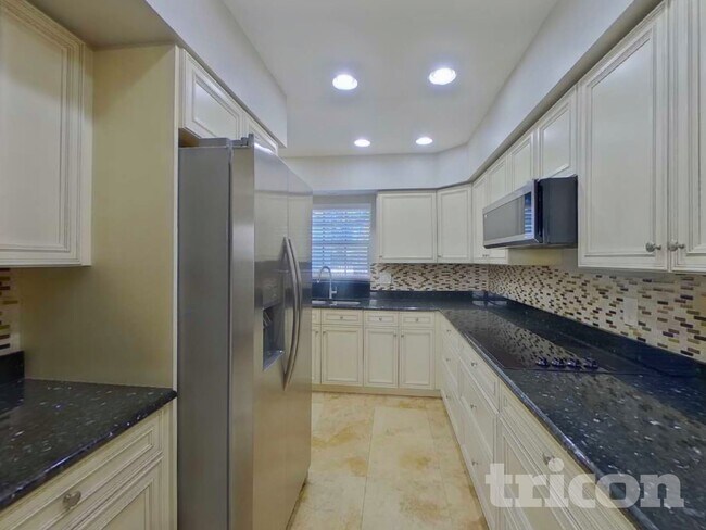 Foto del edificio - 11803 Willow Point Way