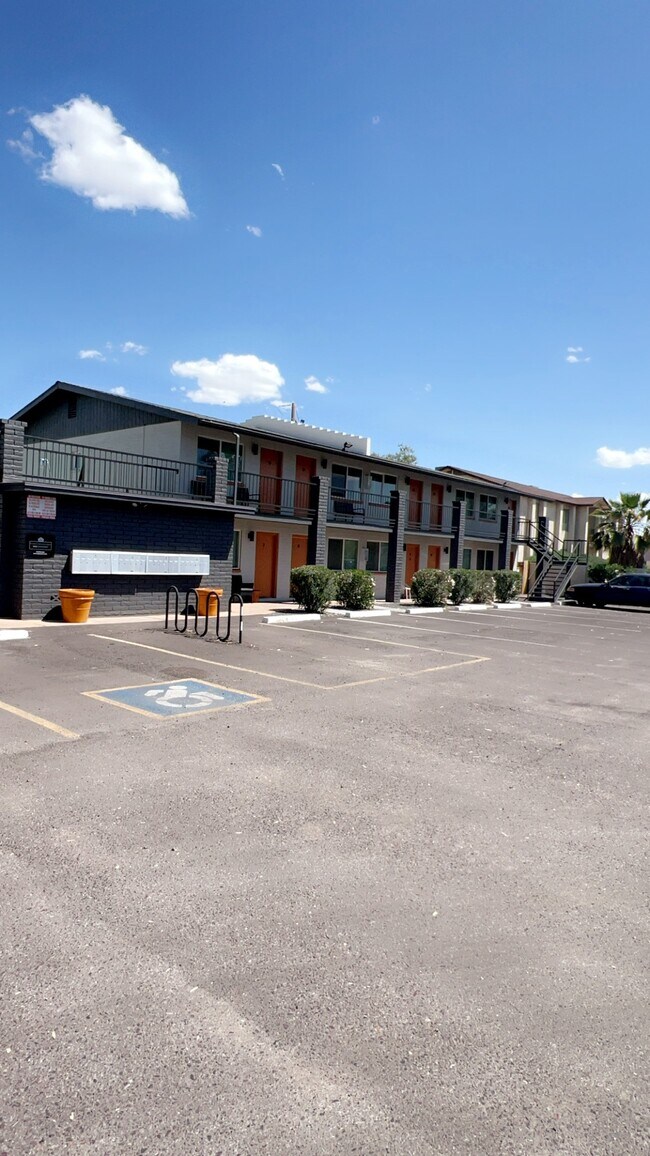 Foto del edificio - Spring Leaf Apartments