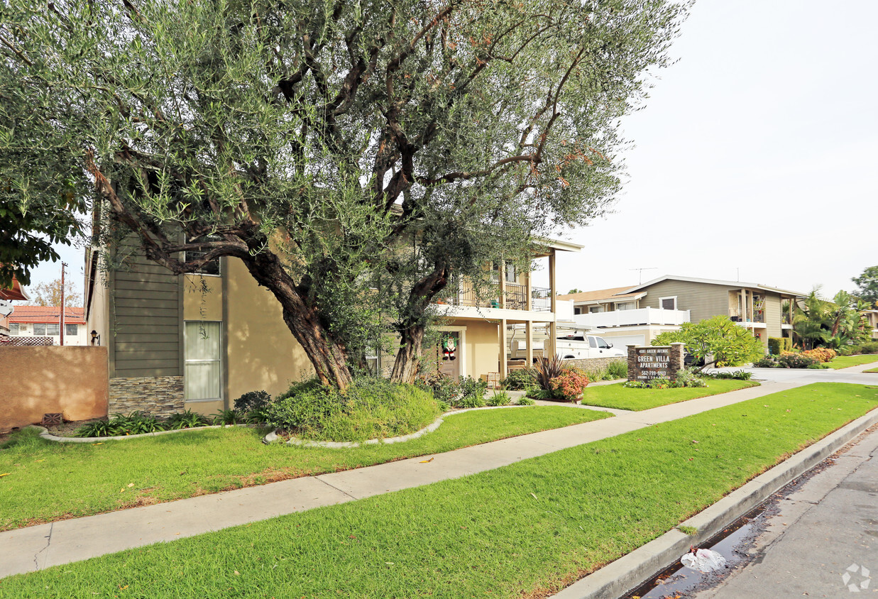 Building Photo - Green Villa Apartments