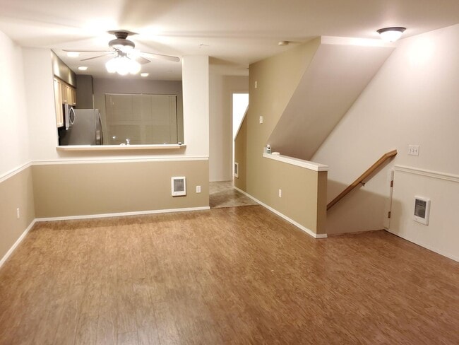 Building Photo - Everett - Silver Lake 2 Primary Bedroom To...