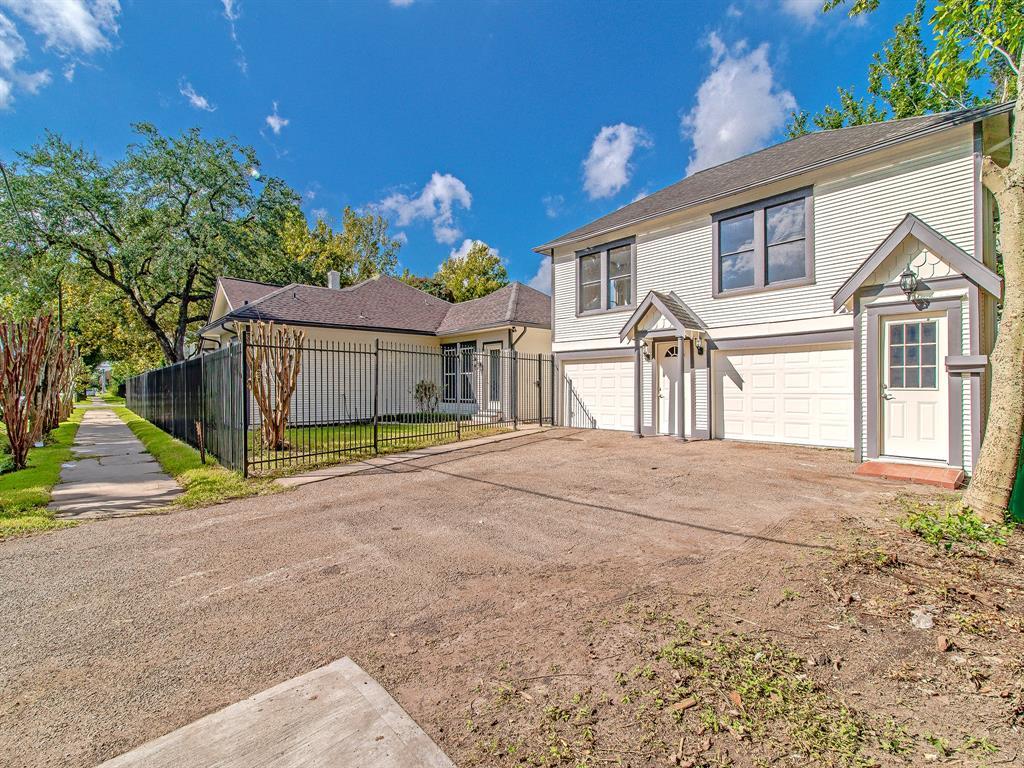 2111 Rutland St, Houston, TX 77008 Apartments in Houston, TX