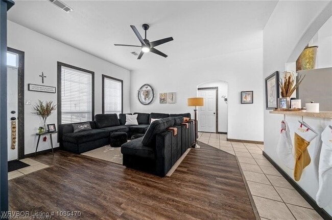 Building Photo - 400 Bordeaux Cir