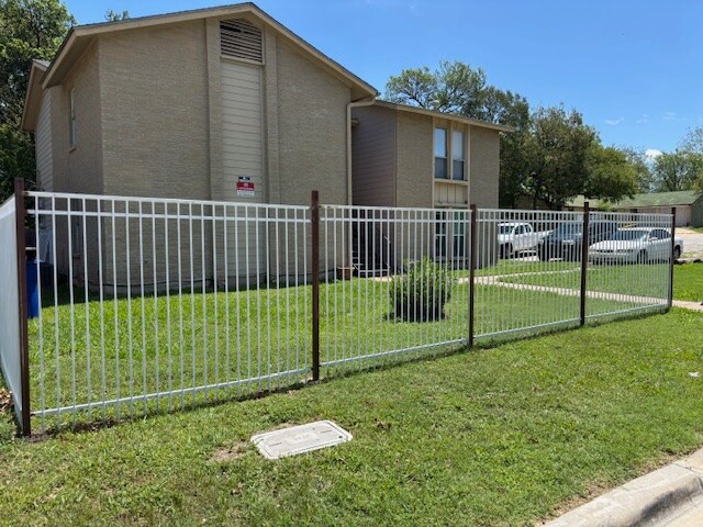 Foto del edificio - 2906 Sweeney Ln