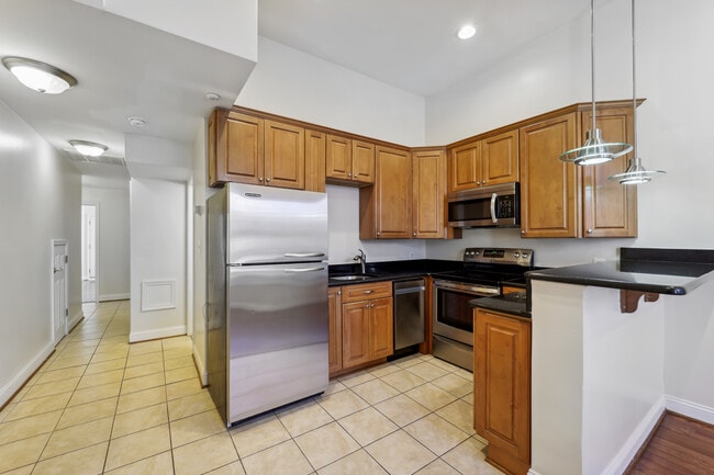 Foto del edificio - 1006 N St NW