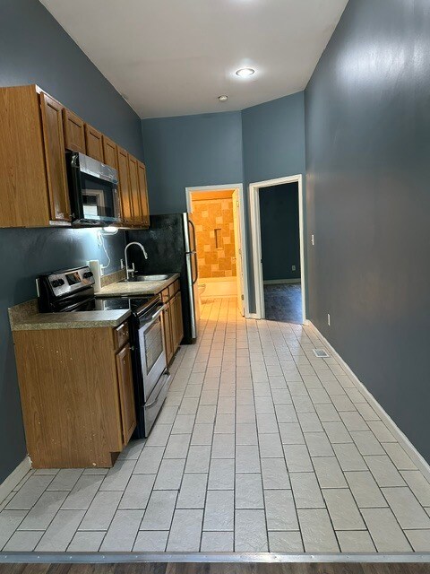 Foto del edificio - 407 E Lafayette Ave