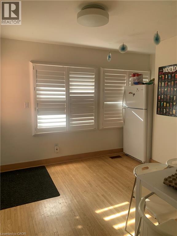 Photo du bâtiment - 17 W Park Ave