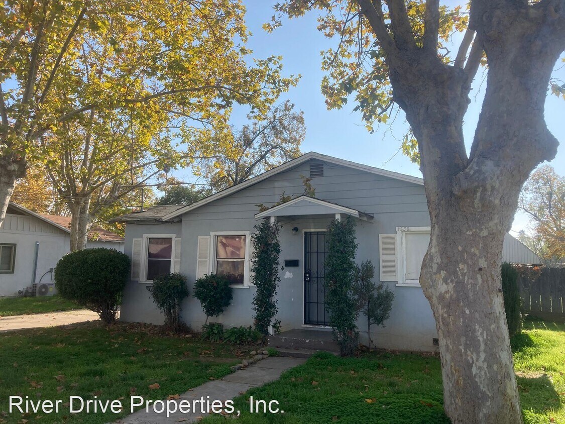 2 br, 1 bath House 1530 Dale Avenue House for Rent in Merced, CA