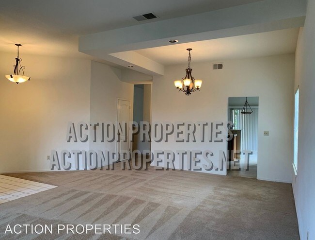 Building Photo - 3 br, 2 bath House - 2806 Club Drive