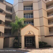 Building Photo - 806 Mystic Dr