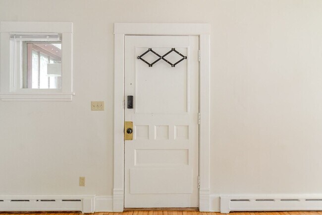 Foto del edificio - Charming 3 Bedroom | 1 Bathroom