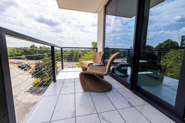 Interior Photo - Ilion