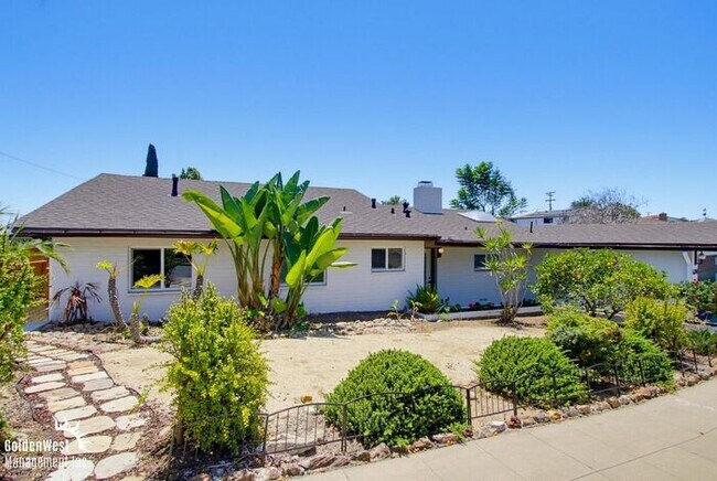 Foto del edificio - Stylishly Updated 3Bdm 2Ba Main Home in San Diego - MI Special!