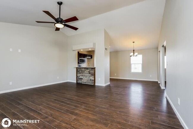 Building Photo - 715 Aragorn Ln